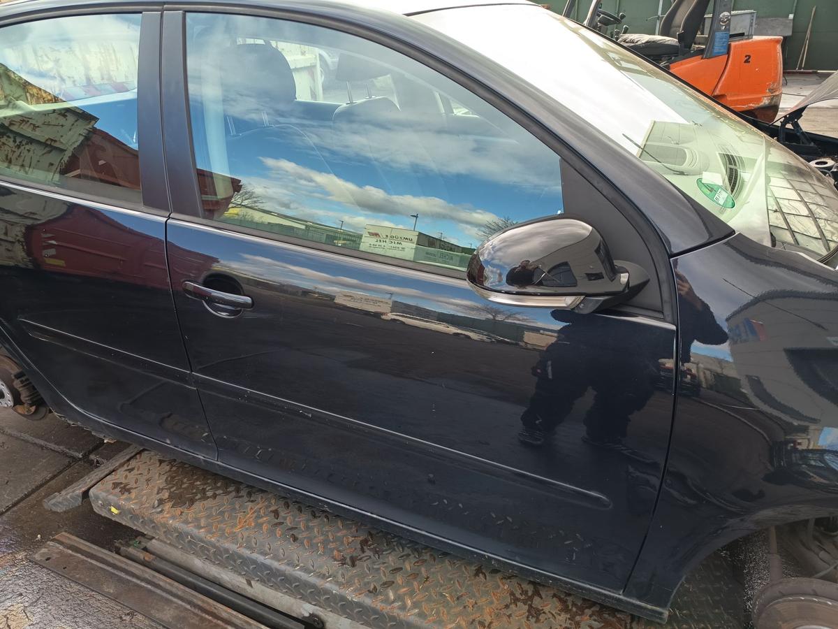VW Golf V original T&uuml;r vorne rechts LC9Z schwarz Baujahr 2007