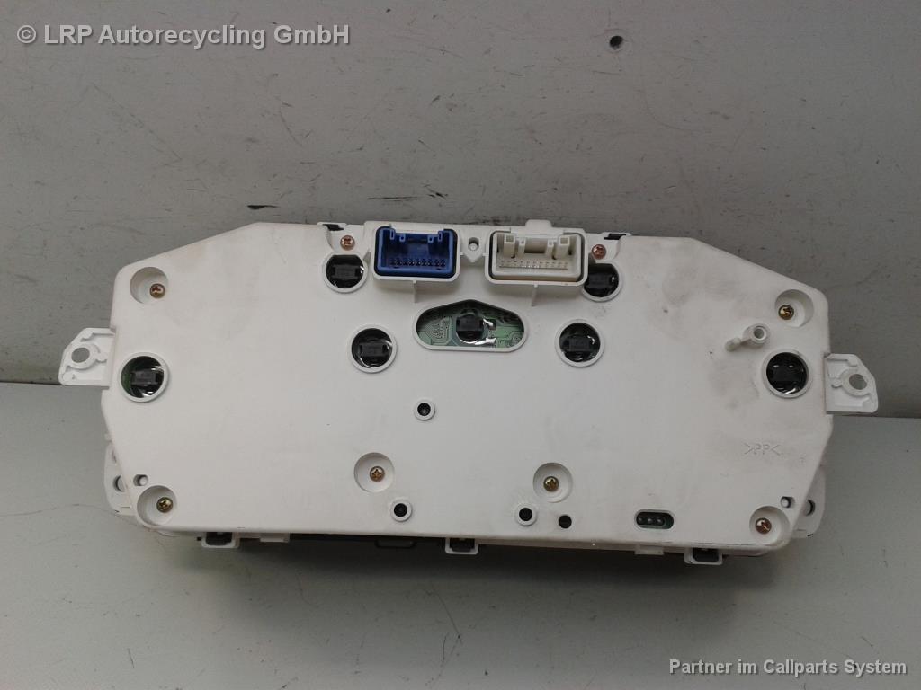 Daihatsu YRV BJ2003 Tacho Kombiinstrument 8301097427