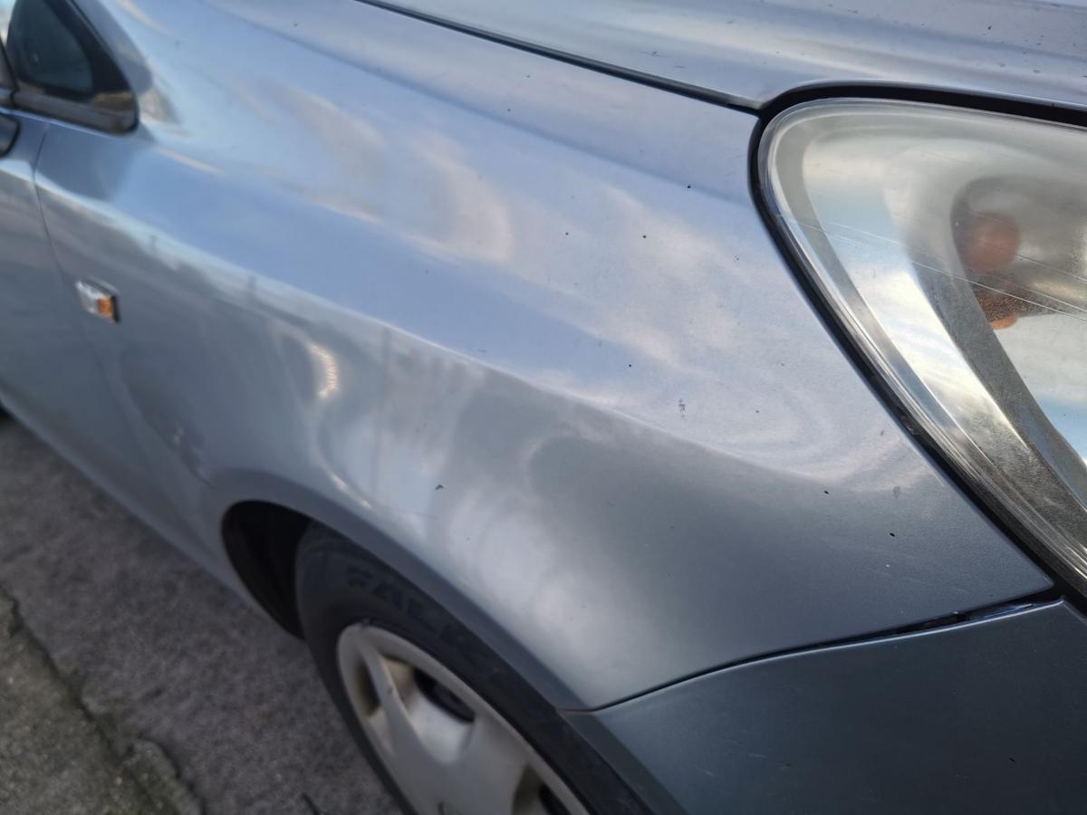Opel Corsa D Kotflügel Fender Seitenwand vorn rechts Z163 Lichtsilber metallic