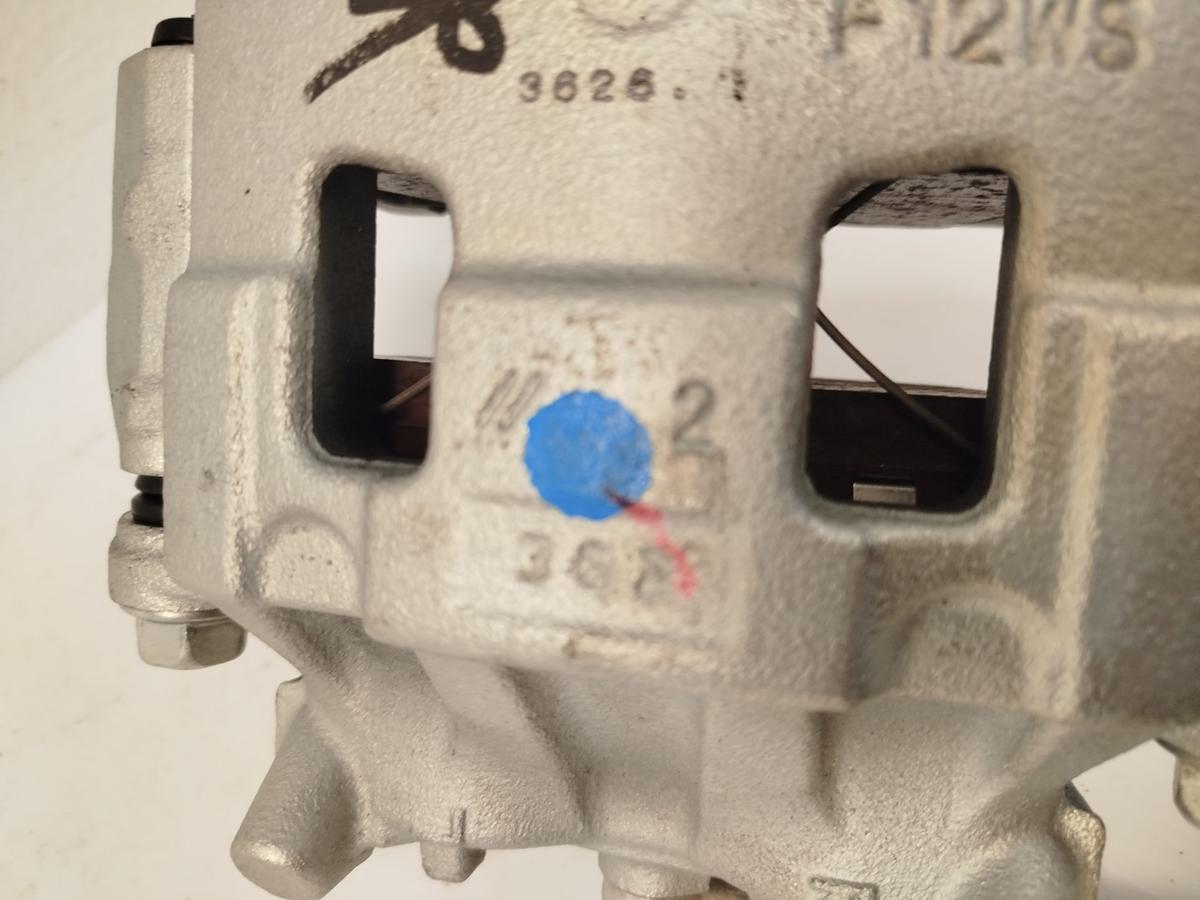 Mitsubishi Eclipse Cross GK0 ab21 Bremssattel Bremszange vorn rechts Sattel