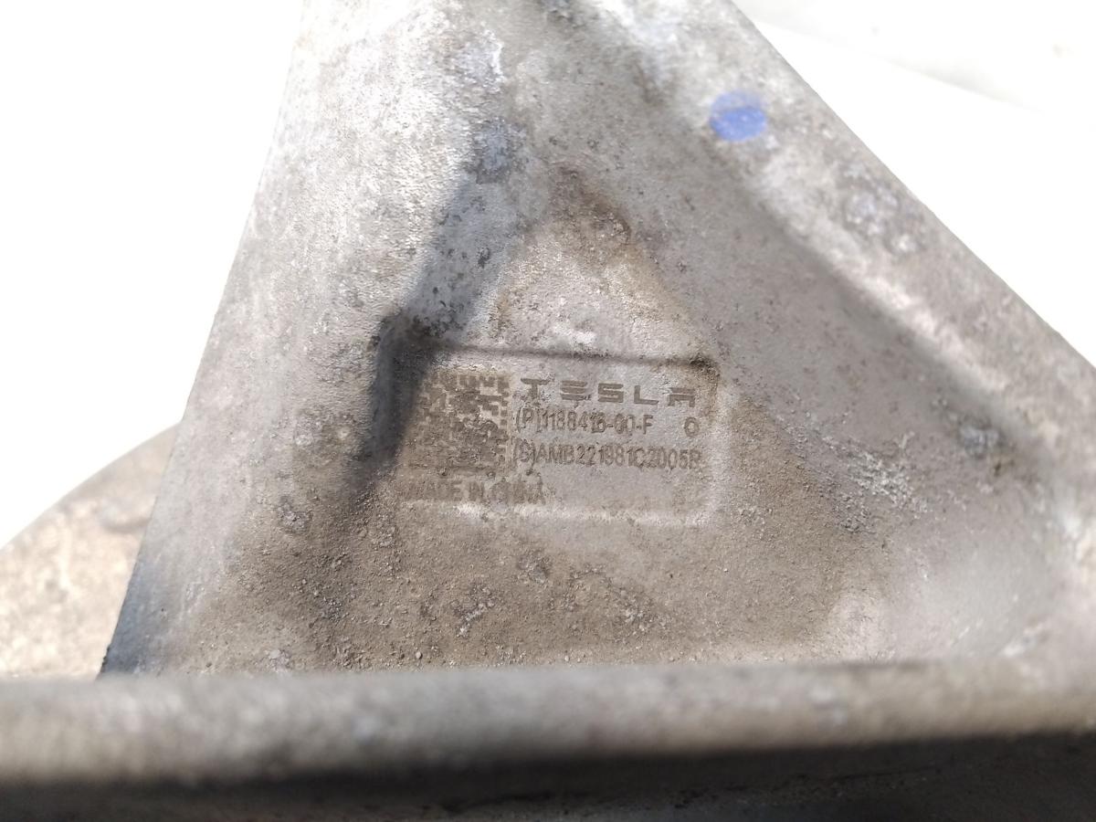 Tesla Model Y original Achsschenkel Radlagergeh&auml;use hinten rechts RWD BJ2023