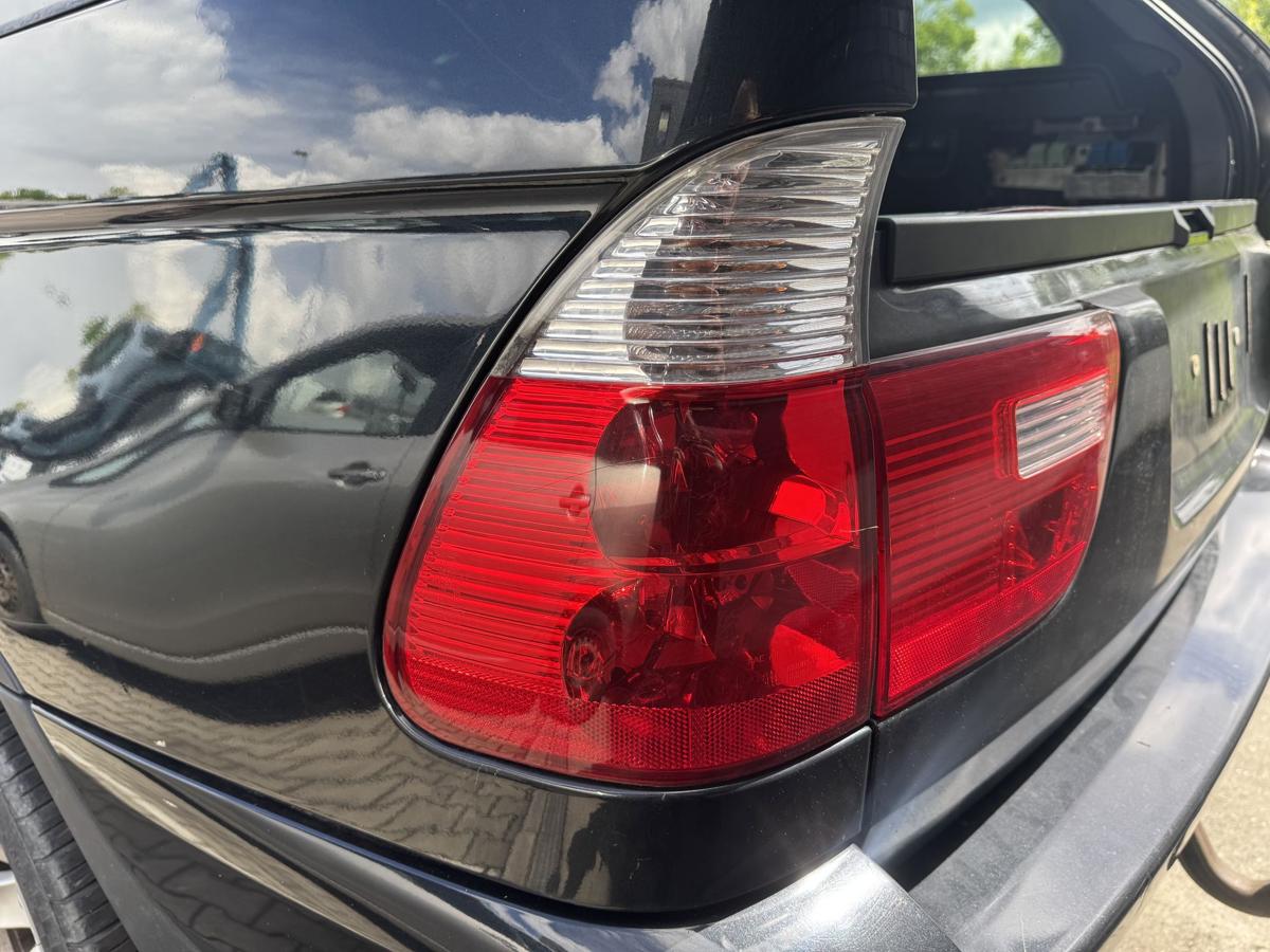 BMW X5 E53 original R&uuml;cklicht R&uuml;ckleuchte aussen links Facelift Bj.2003