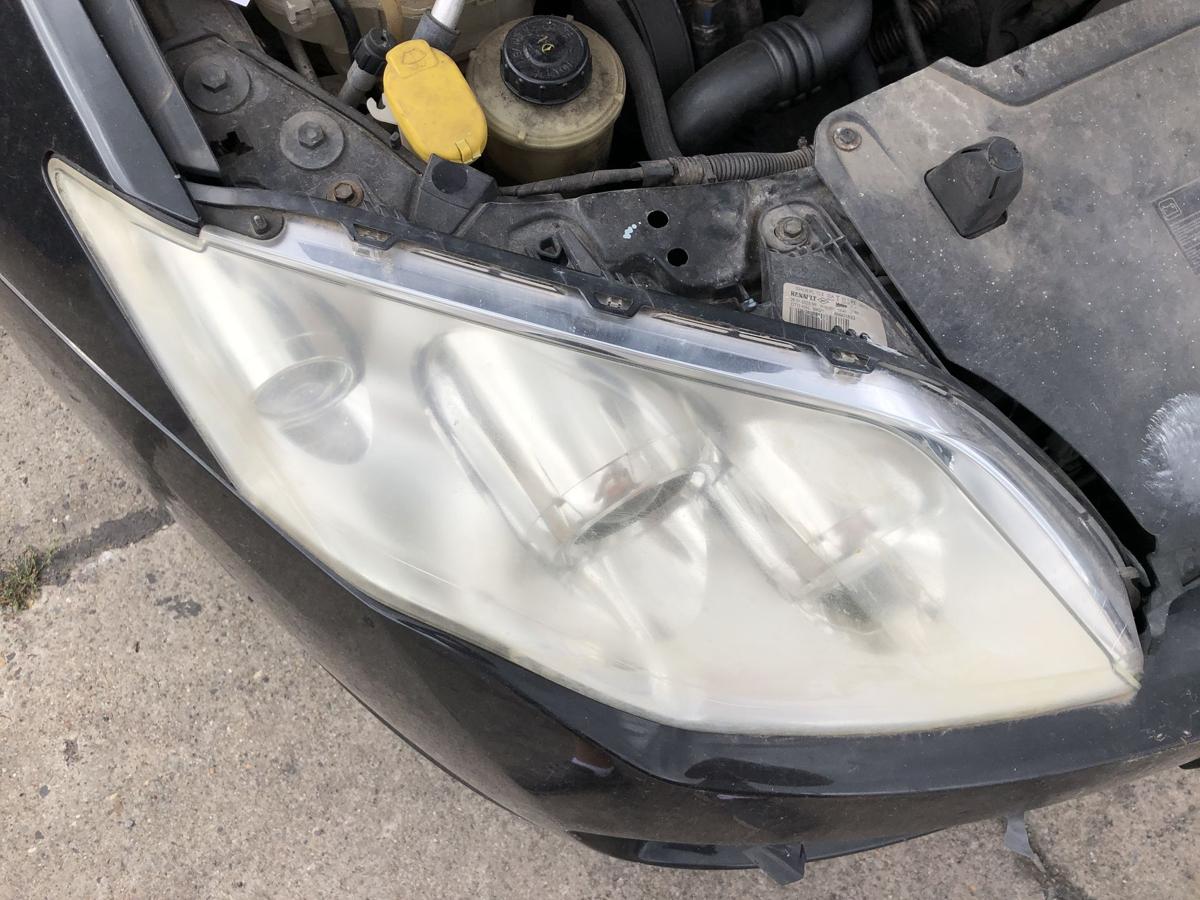 Renault Laguna III 3 Scheinwerfer rechts Hauptscheinwerfer Halogen stark Tr&uuml;b