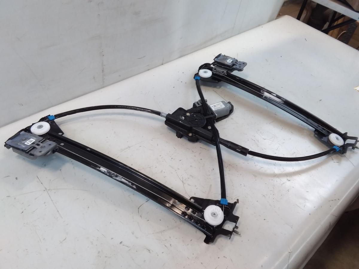Tesla Model S Facelift original Fensterheber vorn rechts 1506038-00-F Bj.2023