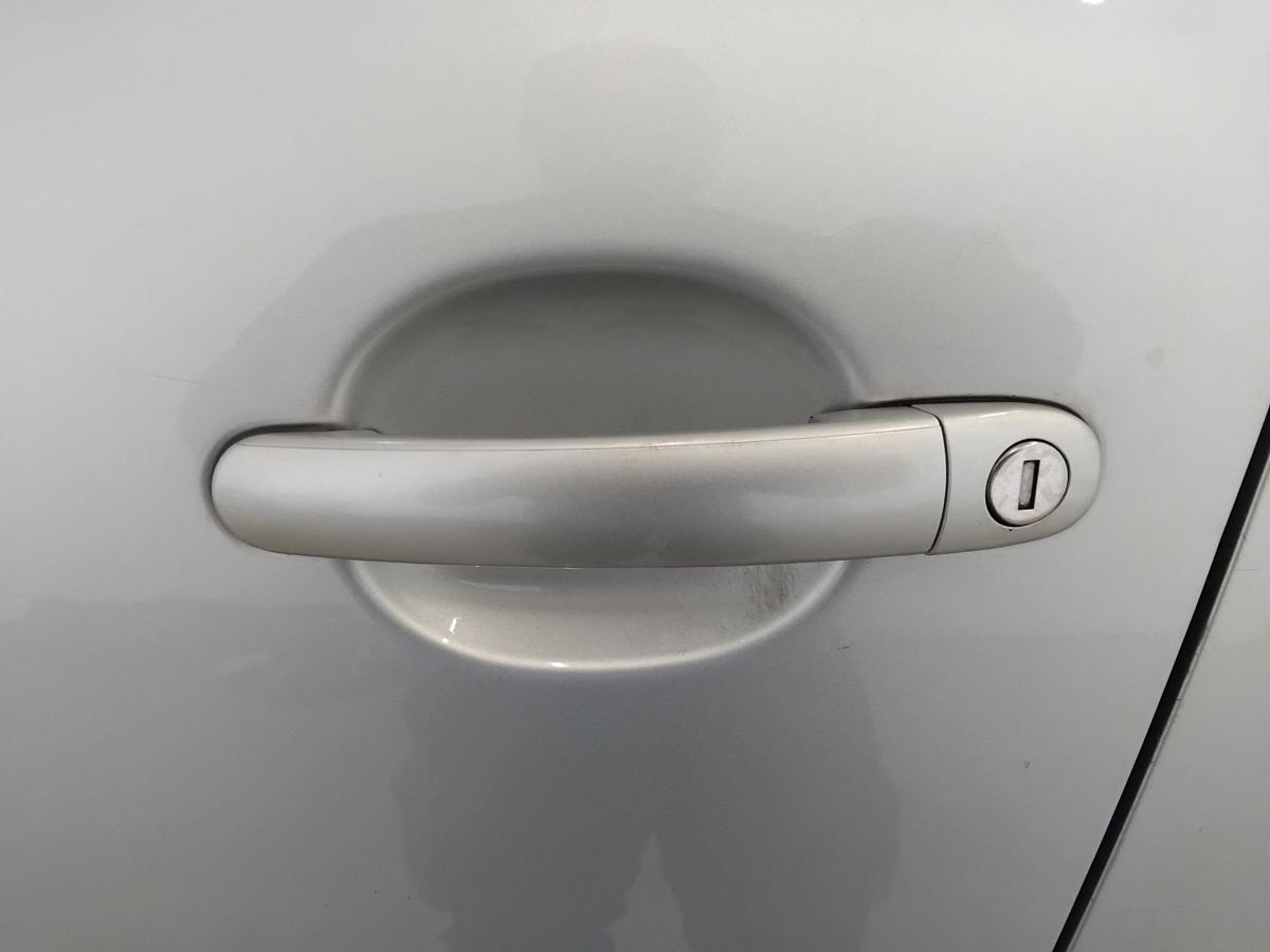 VW Golf 5 1K T&uuml;r vorn links Fahrert&uuml;r LA7W reflexsilber 5-t&uuml;rig BJ2007 Flie&szlig;heck
