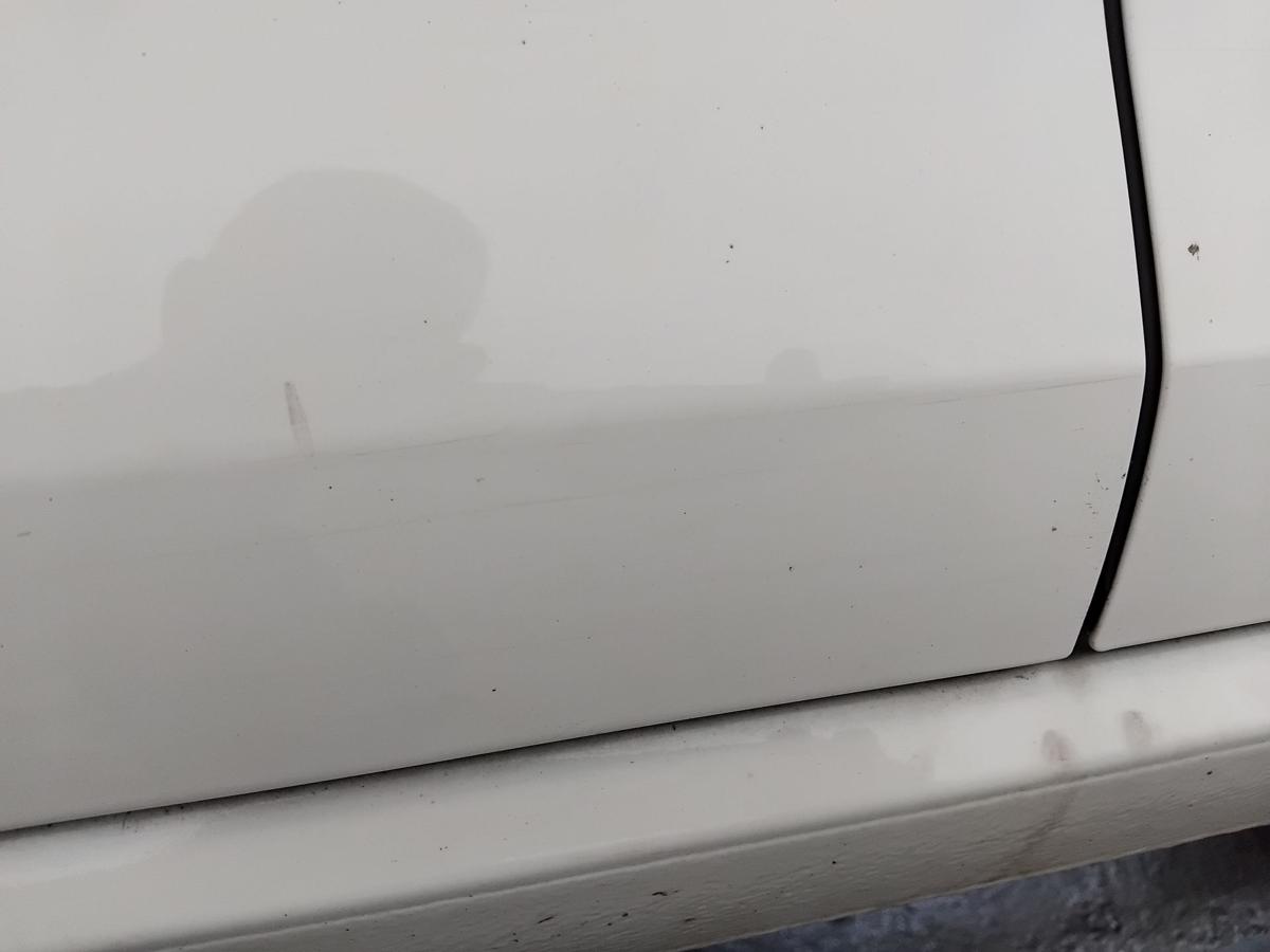 VW Golf 7 T&uuml;r hinten rechts LC9A pure white 5-t&uuml;rig Flie&szlig;heck BJ2019