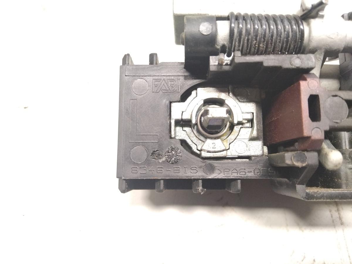 Nissan Qashqai J10 original T&uuml;rgriff T&uuml;rau&szlig;engriff vorn links mit Tr&auml;ger Bj.2011