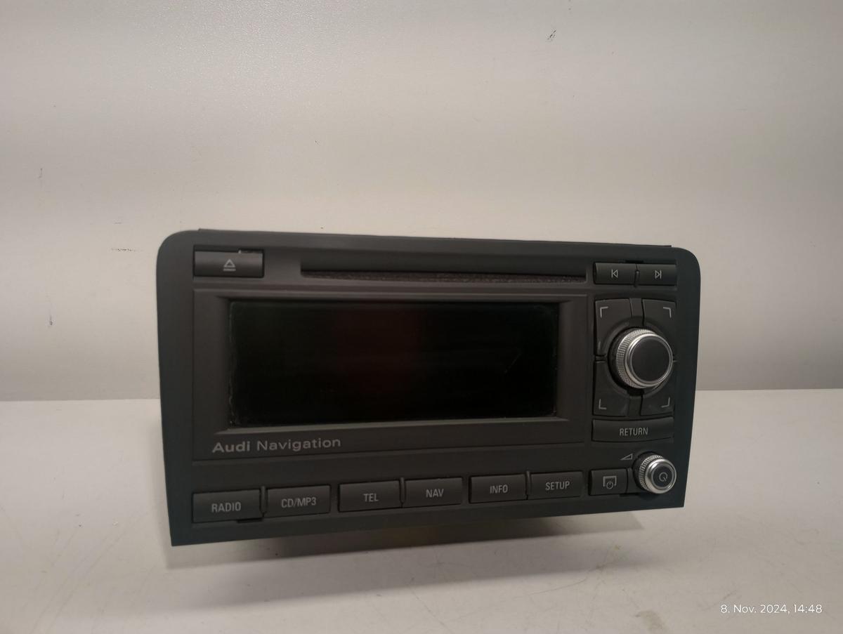 Audi A3 8P orig Navi Radio CD MP3 mit Code CD BNS 5.0 ab 2008