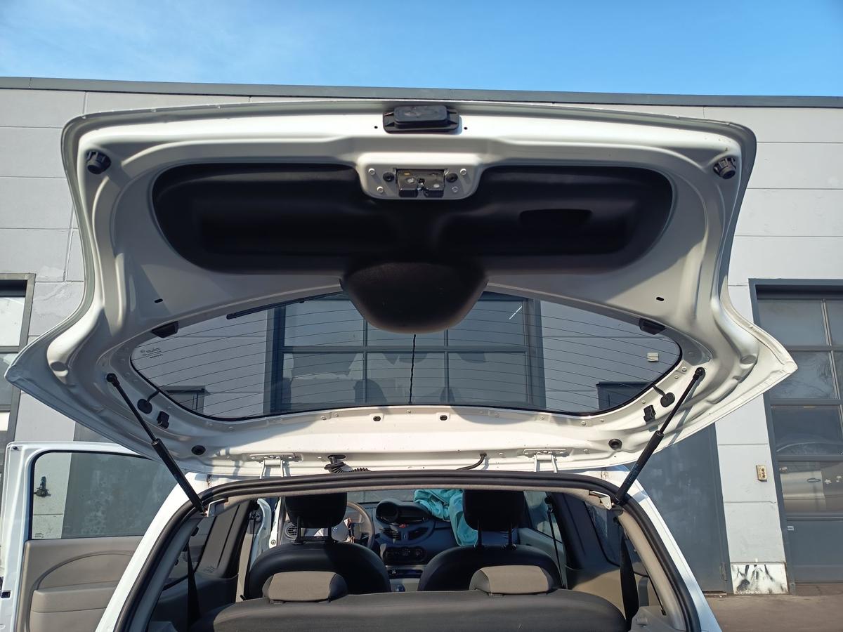 Renault Twingo II original Heckklappe mit Scheibe 369 Arktiswei&szlig; Bj 2009