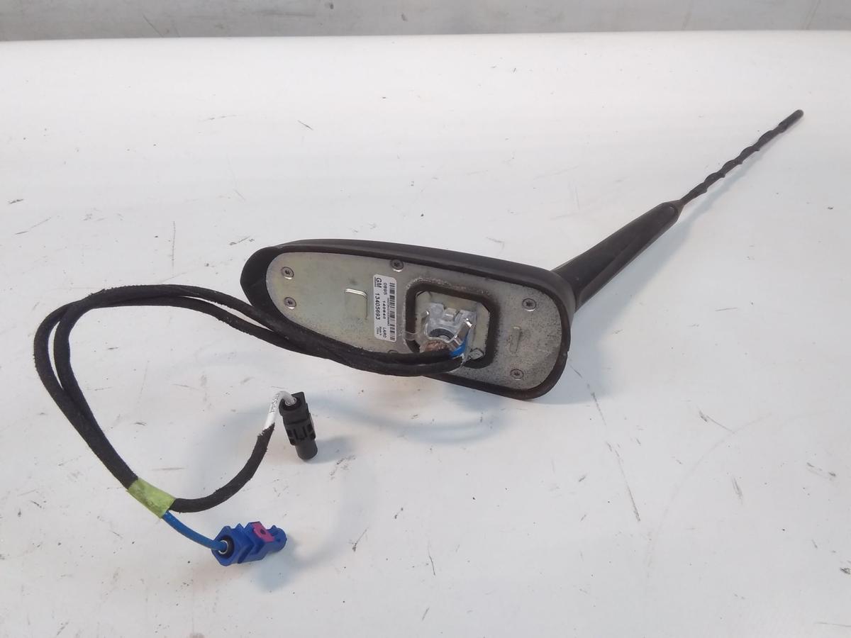 Opel Meriva B original Antennenfuss Antenne 13405693 GM BJ2010 140640