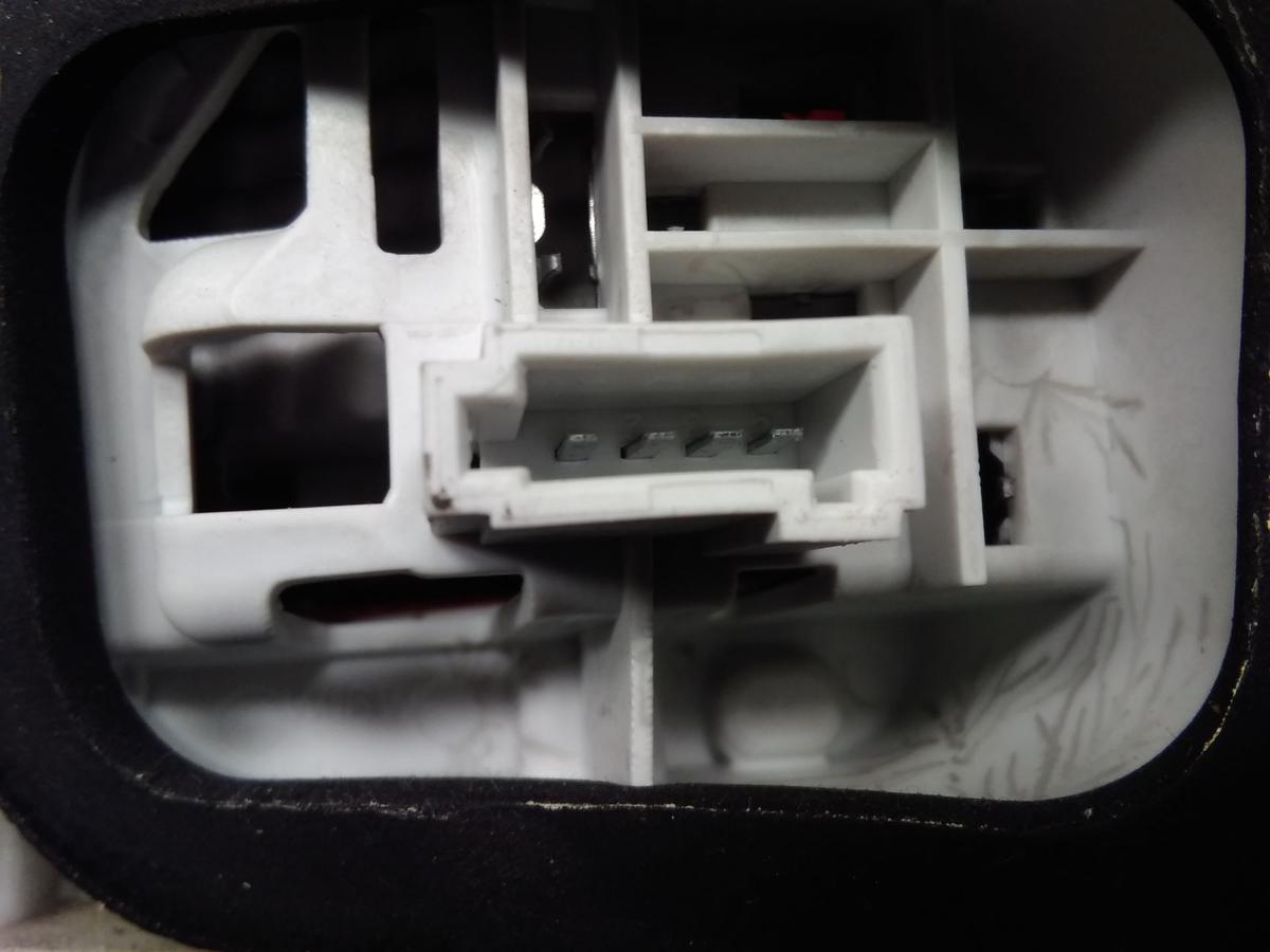 Opel Meriva B original Rückleuchte Heckleuchte links außen BJ2011