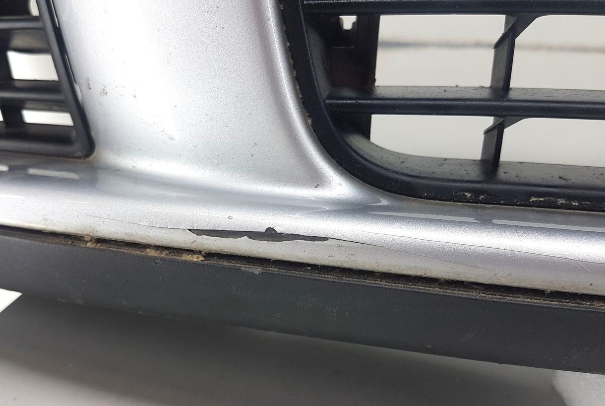 VW Golf V Sto&szlig;stange Sto&szlig;f&auml;nger vorn in Reflexsilbermet LA7W Bj2006 KEIN Kombi