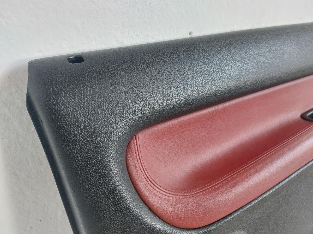 Peugeot 206 CC T&uuml;rverkleidung T&uuml;rpappe vorn links Leder rot schwarz