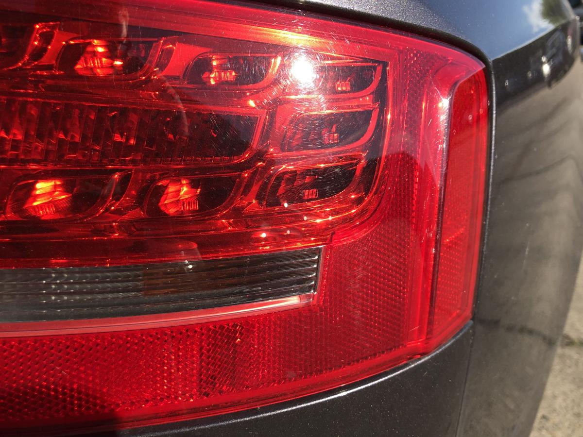 Audi A5 8T Sportback R&uuml;ckleuchte rechts au&szlig;en Ecke R&uuml;cklicht Heckleuchte LED