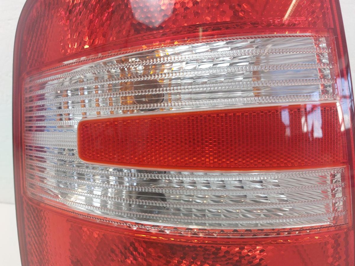 Skoda Fabia 6Y Combi Rückleuchte links Heckleuchte Kombi Facelift Schlussleuchte Skoda Fabia 6Y Combi Rückleuchte links Heckleuchte Kombi Facelift Schlussleuchte