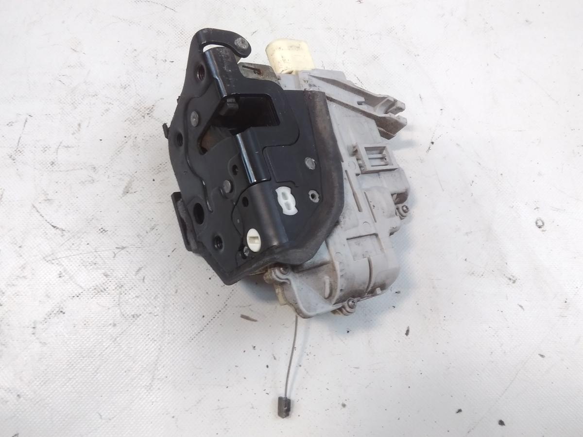 VW Eos original T&uuml;rschlo&szlig; vorn rechts mit Zentralverriegelung Bj.2006