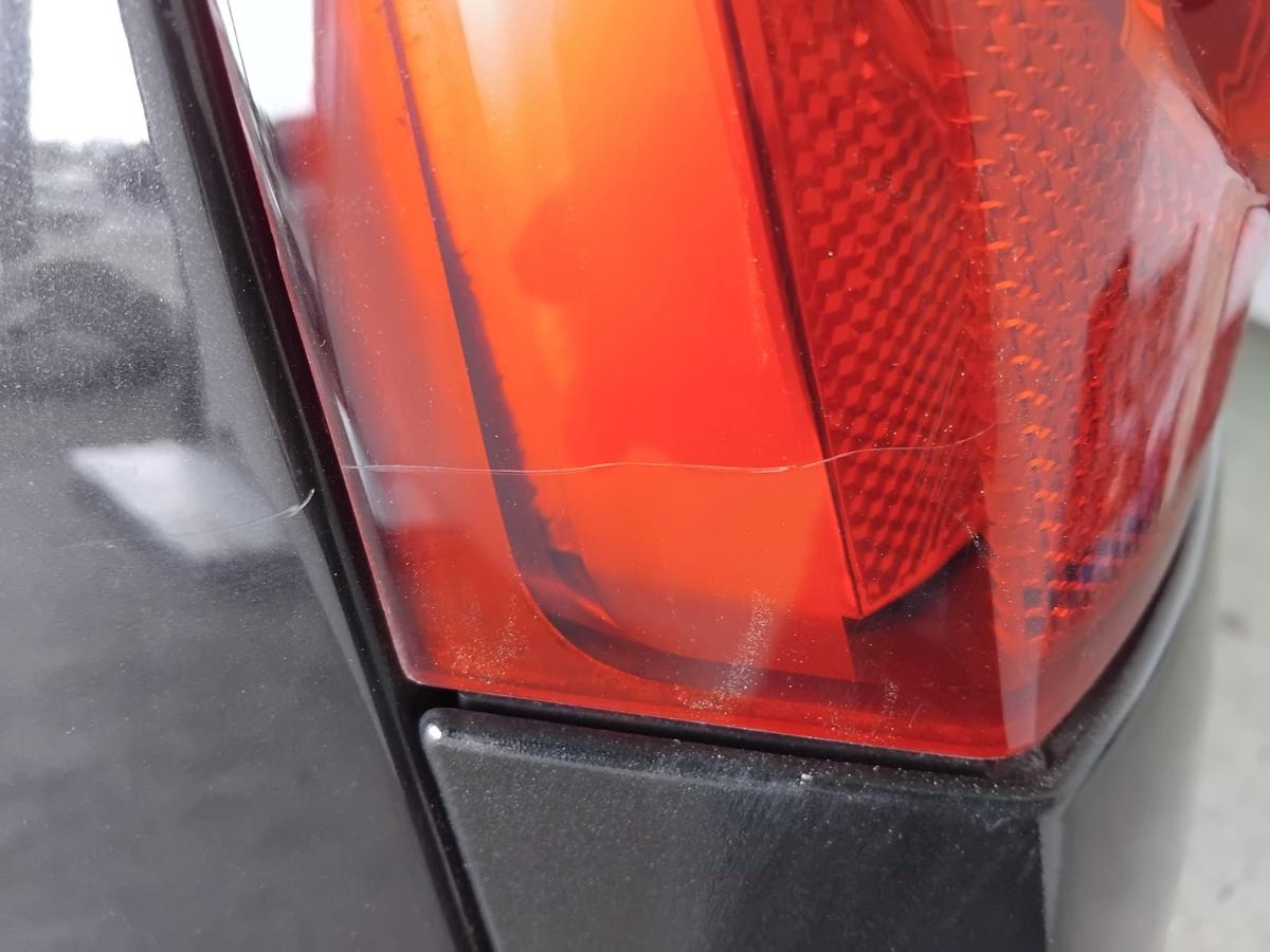 Fiat Qubo 225 original R&uuml;ckleuchte Heckleuchte links BJ2010 f&uuml;r Heckklappe