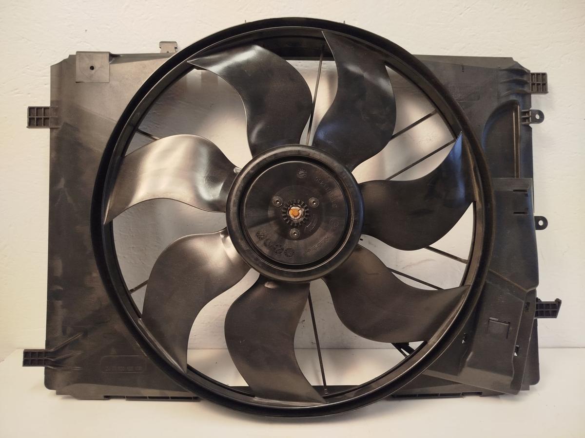 Mercedes C Klasse W204 K&uuml;hlerl&uuml;fter L&uuml;fter K&uuml;hlung L&uuml;fterzarge C300 170kw