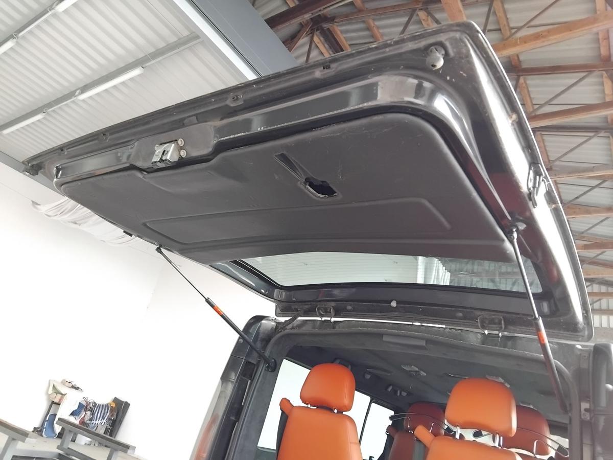 Opel Vivaro A Heckklappe mitternachtschwarz L298 mit Heckscheibe BJ2003