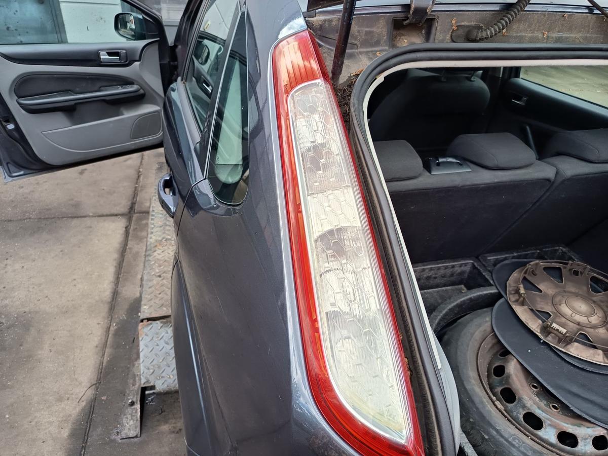 Ford Focus DA3 Flie&szlig;heck original R&uuml;ckleuchte links Heck Schlusslicht Bj 2009