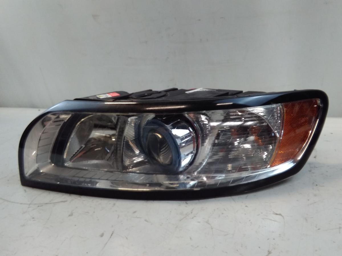 Volvo V50 Facelift original Scheinwerfer links Xenon mit Steuergerät Bj2008