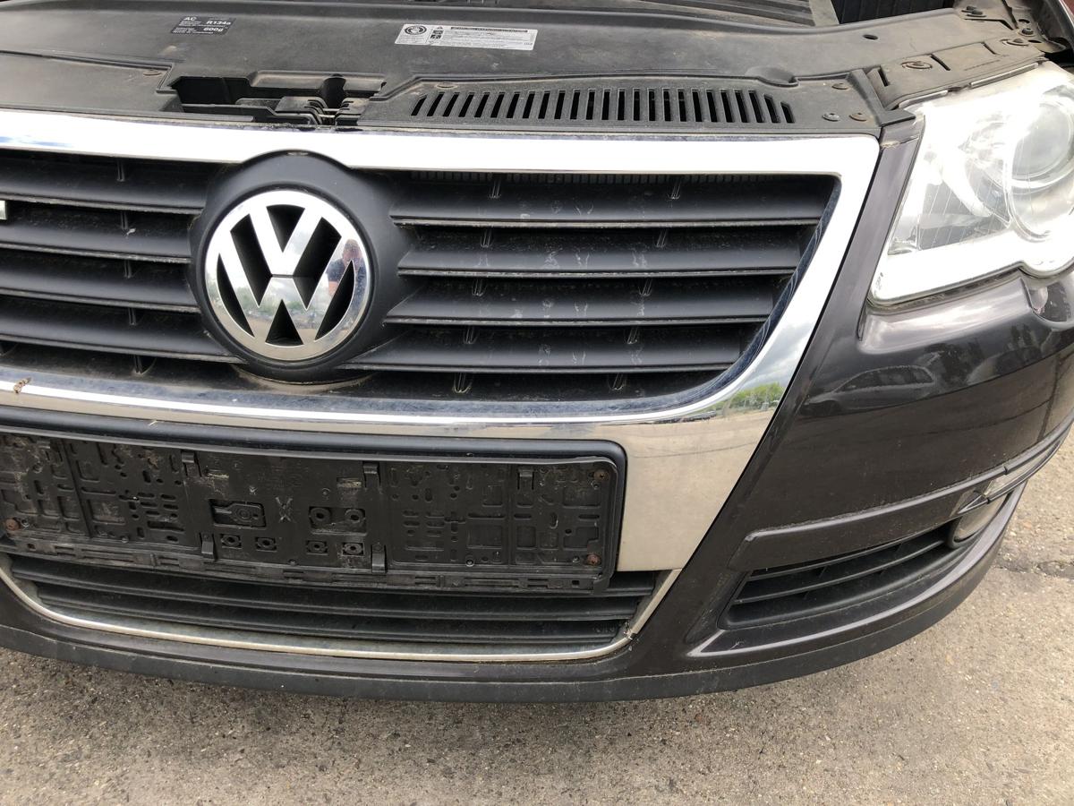VW Passat 3C B6 Sto&szlig;f&auml;nger vorn Frontsch&uuml;rze Grill Nebel LC8Z Moccabrown