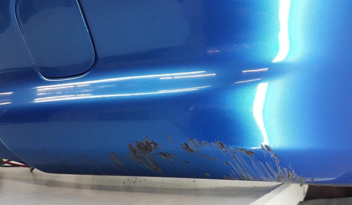 Nissan Almera N16 Stoßstange Stoßfänger hinten in blaumetallic Bj01 bis 2002