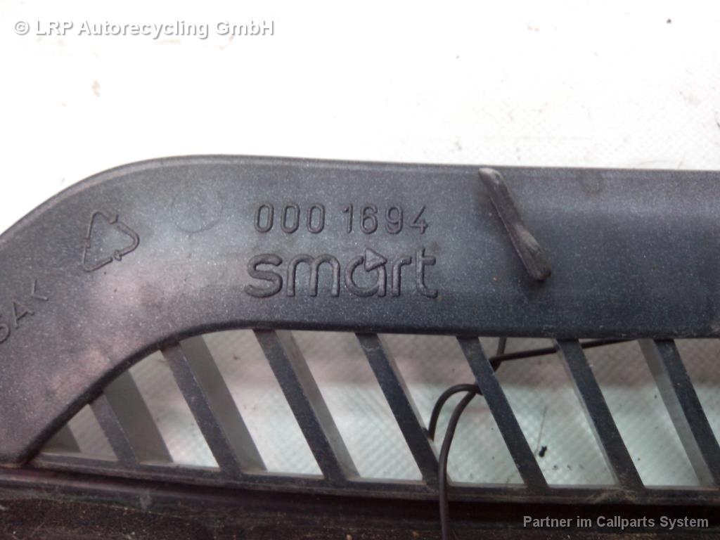 Smart City Coupe 450 BJ1999 original Gitter Windlauf links