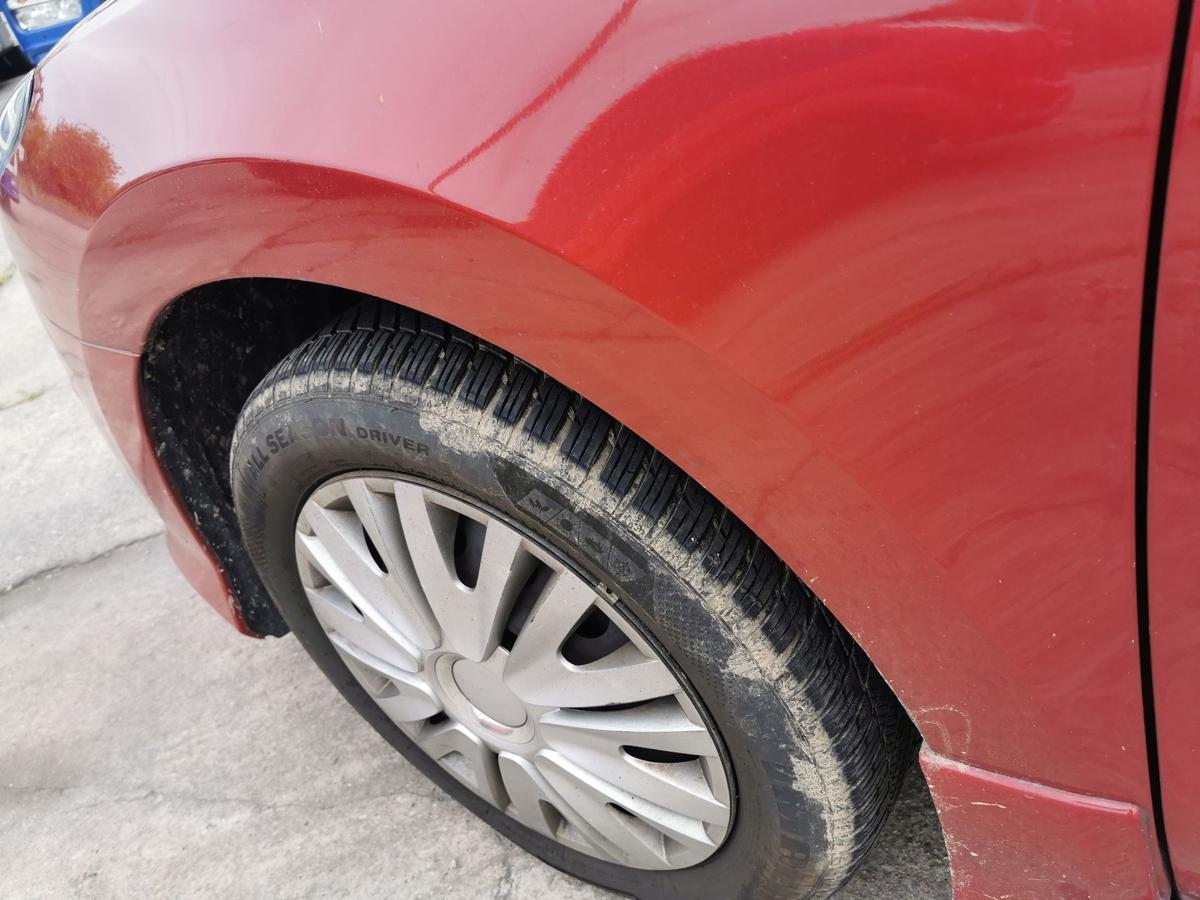 Hyundai I30 CW FD Kotflügel Fender Seitenwand vorn links HAT Glowing Red 10-12