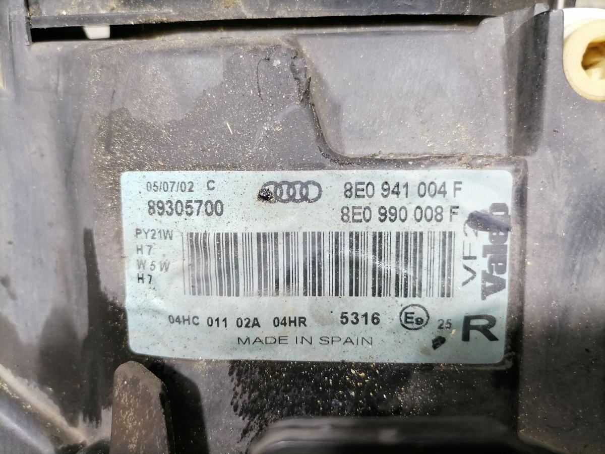 Audi A4 8E B6 original Scheinwerfer vorn rechts Halogen mit LWR Bj.2002