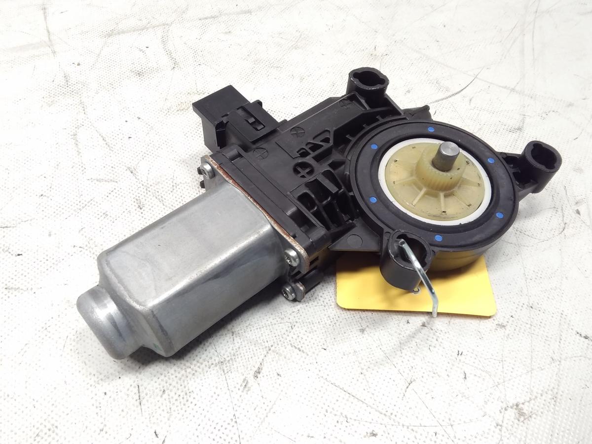 Skoda Fabia 2 5J Facelift original Fensterhebermotor vorn rechts 6R0959802P BJ2011