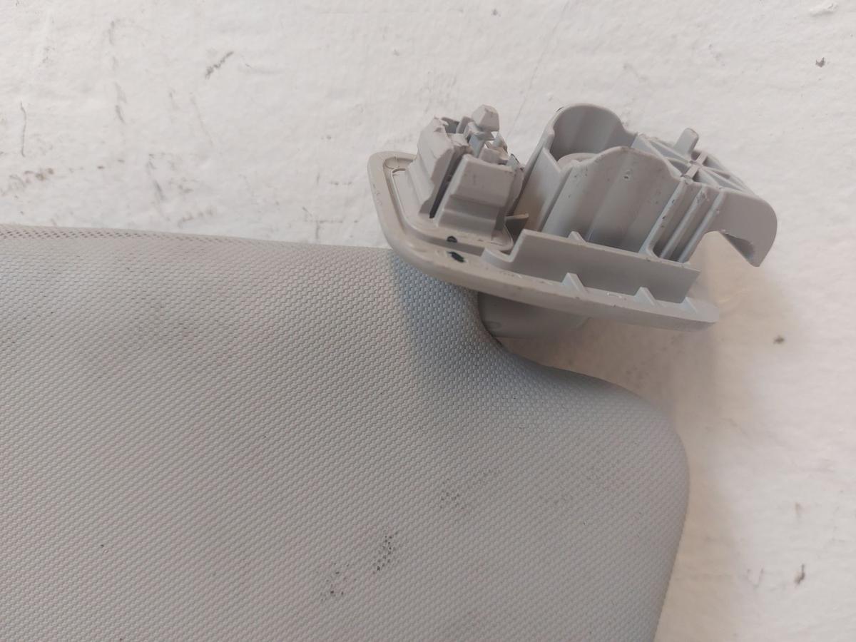 Renault Clio IV X98 TCe90 Sonnenblende vorn links mit Spiegel Fahrerseite