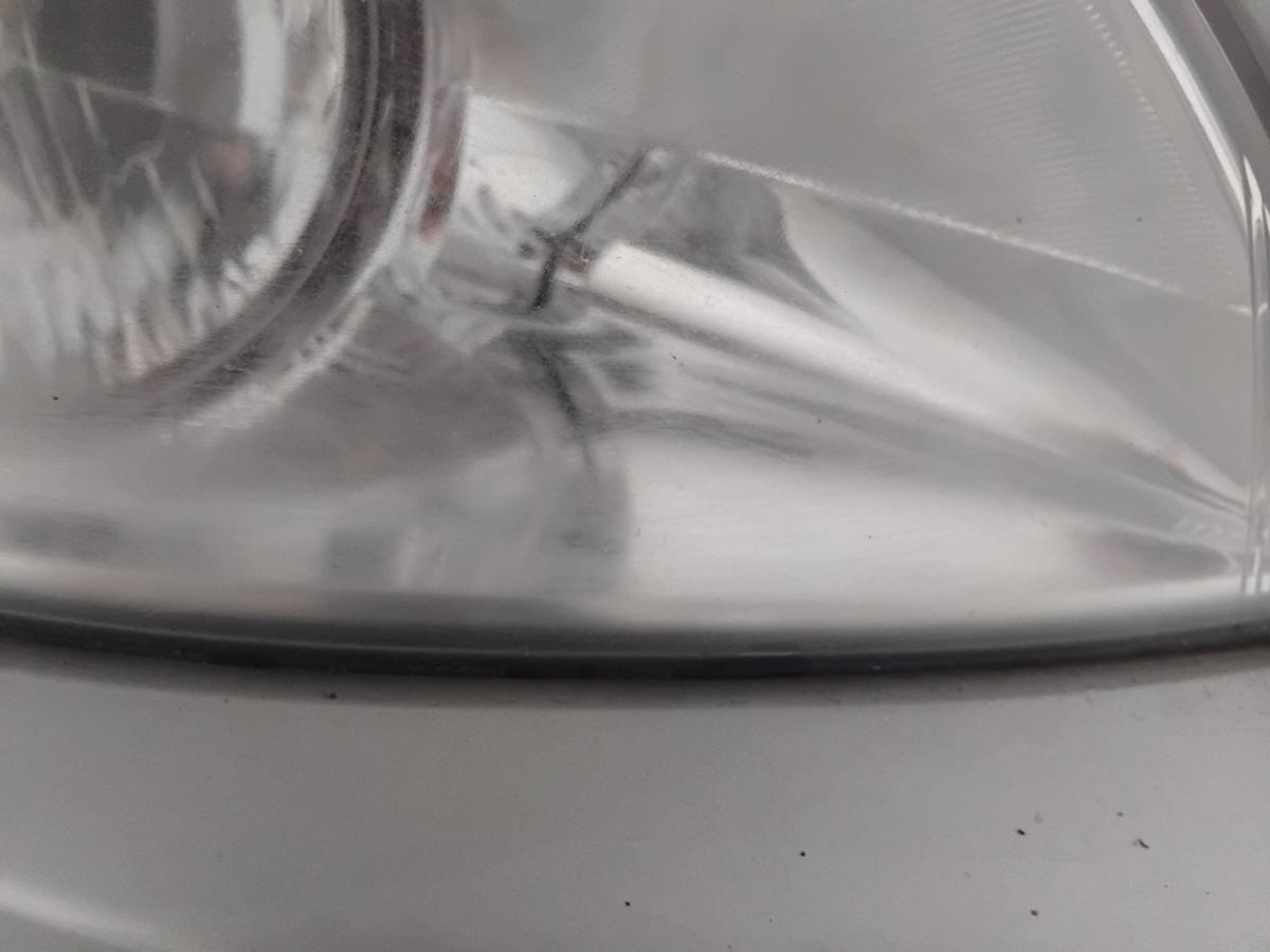 Hyundai i20 PB original Scheinwerfer vorn rechts Halogen mit LWR vergilbt BJ2011
