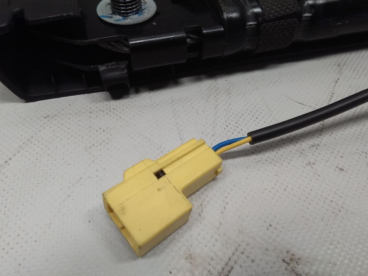 Opel Meriva B original Gurtschlo&szlig; mit Gurtstraffer vorn links au&szlig;en Bj.2012