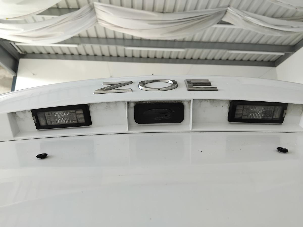 Renault Zoe Heckklappe weiss DV369 Blanc Glacier mit Heckscheibe dunkel BJ2016