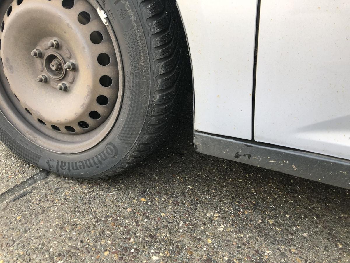 Ford Focus DYB MK3 Kotflügel vorn links Fender Seitenteil Micastone Silber Met