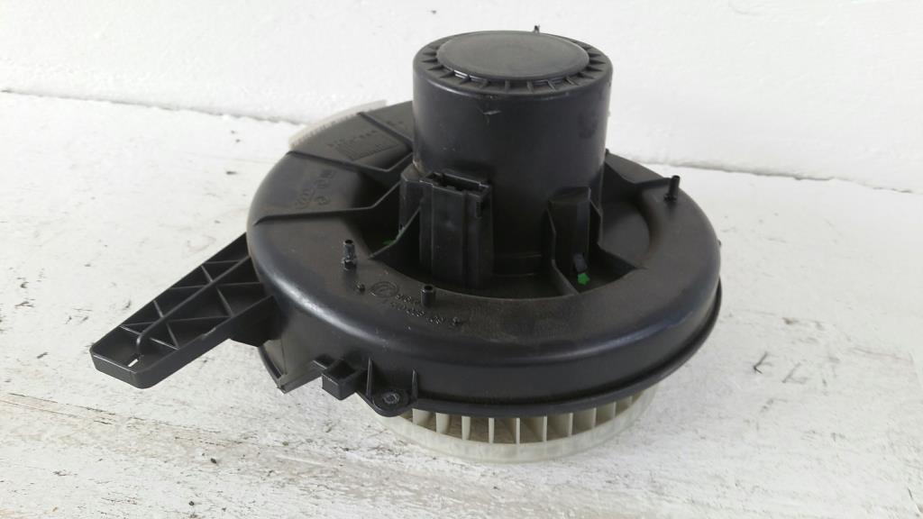 Heizungsgebläsemotor Motor Heizgebläse Innenraumgebläse Gebläse VW Polo 9N1