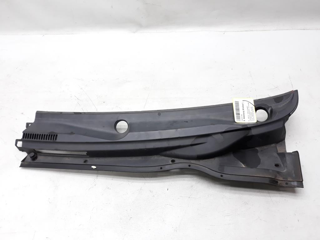 Toyota Corolla Verso 557820F010 Plastikabdeckung Windlauf Wasserkasten links BJ2005