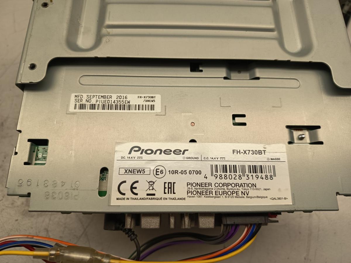 VW Golf VI 6 Bj 2009 Pioneer FH-X730BT Doppeldin Radio MP3 USB Bluetooth