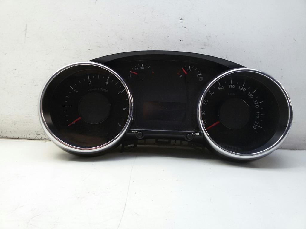 Peugeot 5008 BJ2011 Tacho Kombiinstrument 9666174880 1,6 88kw 5FS