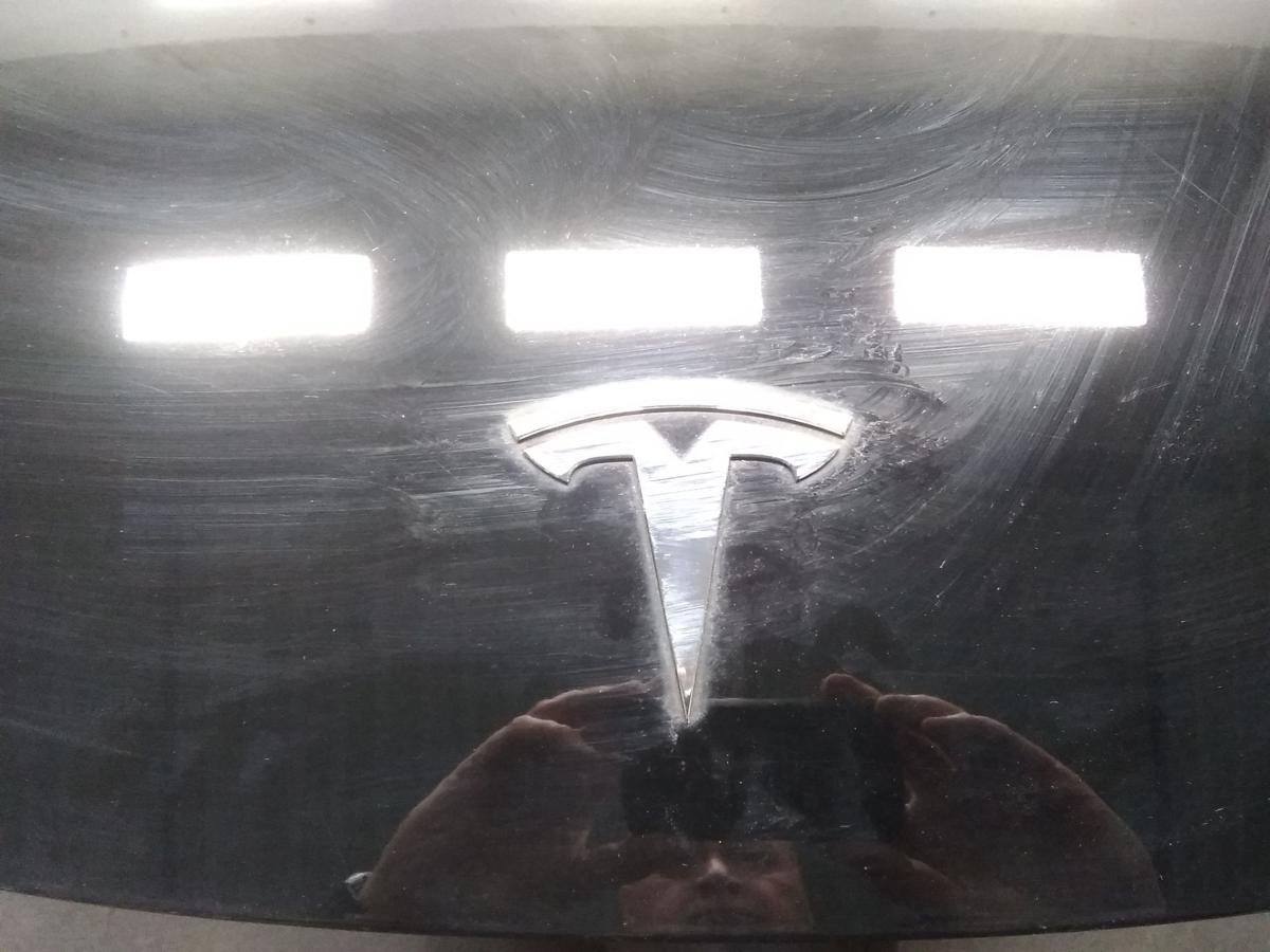 Tesla Model Y original Alu-Motorhaube Klappe vorn schwarz solid black Bj.2022