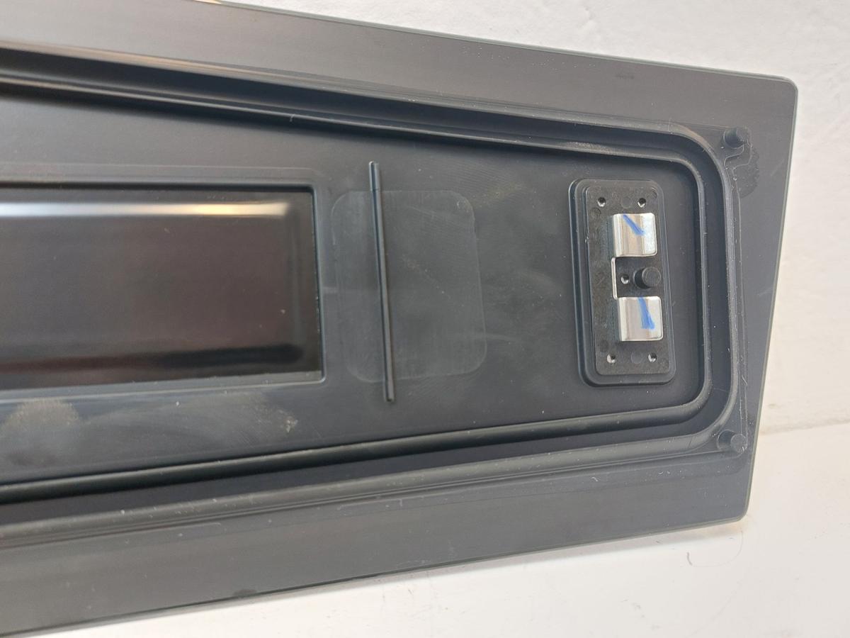 NIO ET7 Elektro Blende Verkleidung B-Säule links außen mit NFC Chipkartenleser