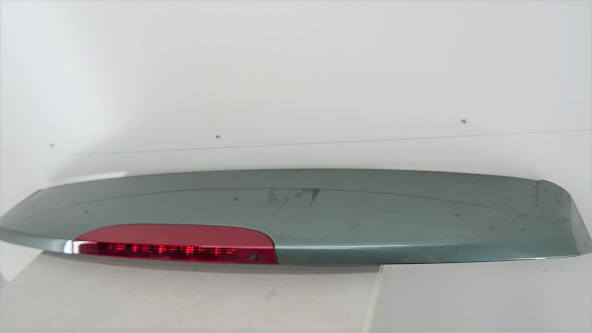 Renault Clio III Grandtour Bj2008 Spoiler Heckklappe in TED97 Grün 8200883016