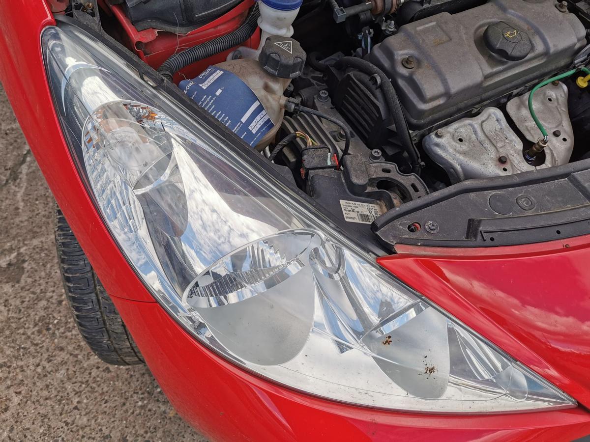 Peugeot 207SW WE Scheinwerfer Hauptscheinwerfer Frontscheinwerfer vorn rechts