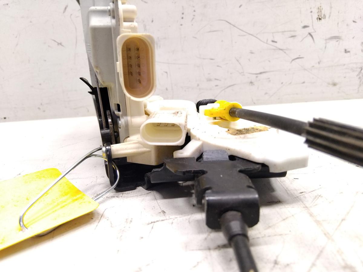 Audi A8 4H D4 orig T&uuml;rschlo&szlig; vorn links Zuziehhilfe Softclose BJ2015 4H1837015E