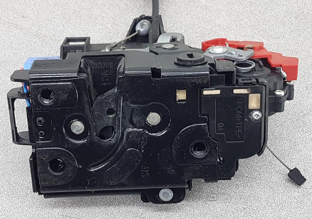 VW Touran 1T Türschloss hinten rechts 7L0839016D Bj2007 für ZV 7 Pins
