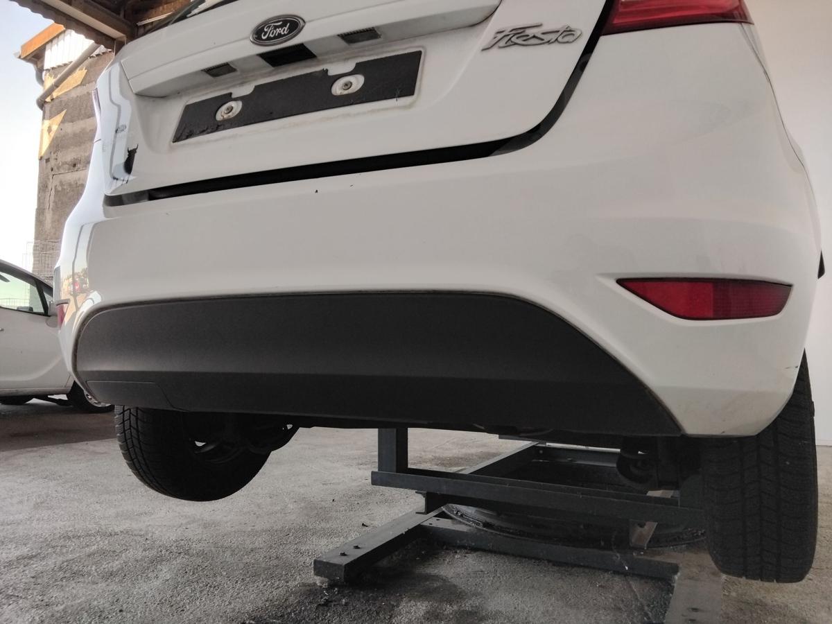 Ford Fiesta JA8 original Stossfänger Stoßstange hinten frostweiß BJ2009