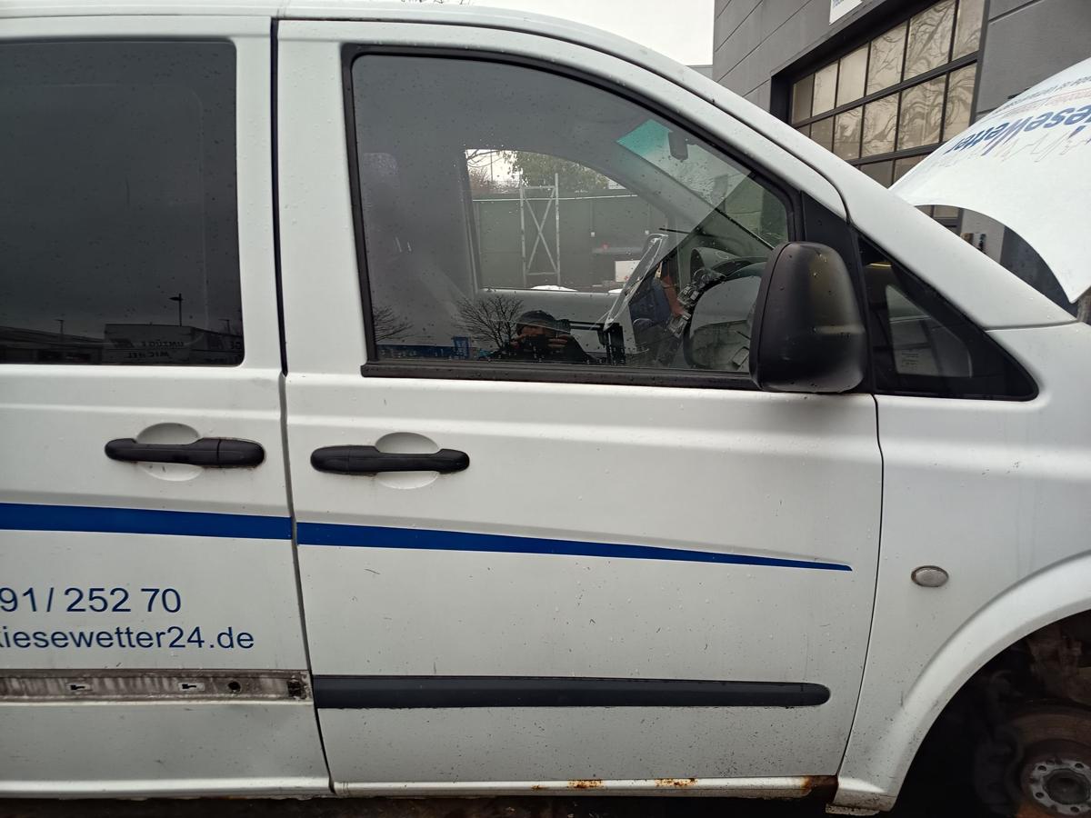 Mercedes Vito W639 original T&uuml;r vorn rechts Beifahrer 9147 Arktiswei&szlig; Bj 2007