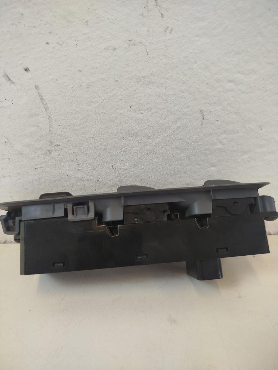 Mitsubishi Colt CZC Cabrio Fensterheberschalter T&uuml;r vorn links Schalter Dach