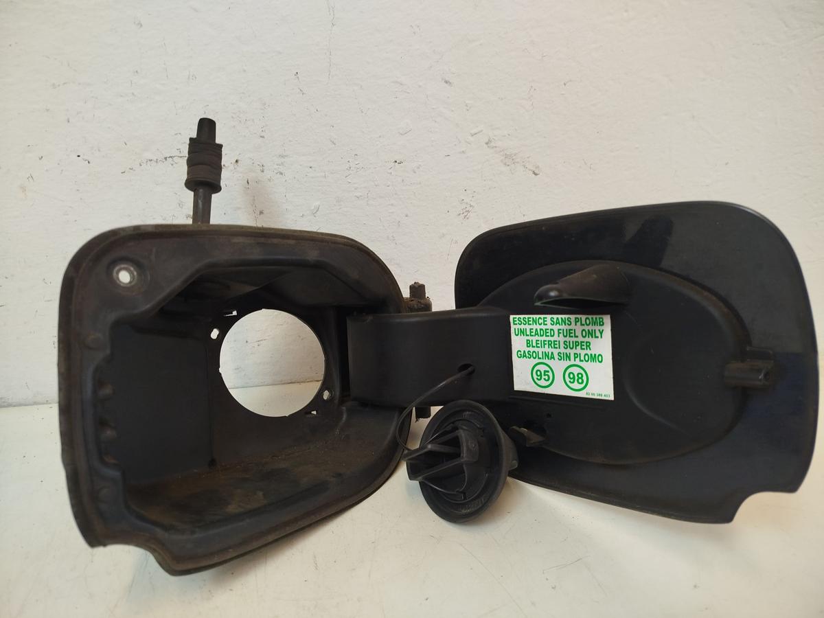 Renault Clio 3 III BR Tankklappe Tankdeckel Tankverschluss TEB66 Gris Eclipse